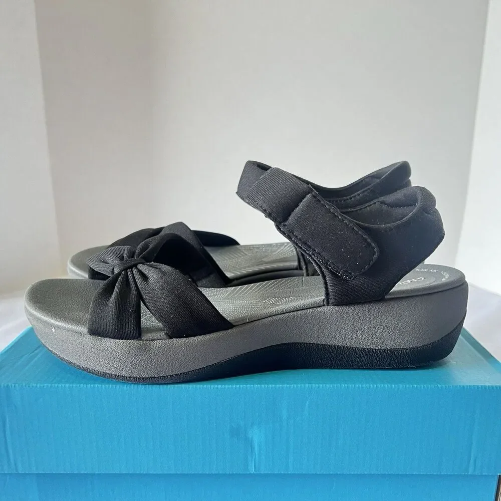 CLARKS Cloud Steppers Arla Shore Women’s Black Sandals Sz 8 Run Small